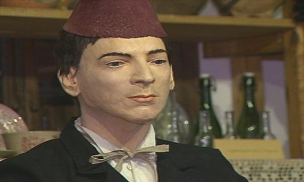 Младият Вазов посреща посетителите в къщата-музей в Сопот