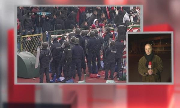 Напрежение на терена и по трибуните по време и след мача Левски-ЦСКА