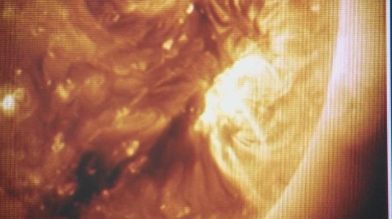 Мощни слънчеви изригвания тези дни застрашават комуникациите