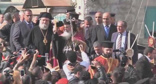 Хиляди празнуваха Рождество Христово във Витлеем