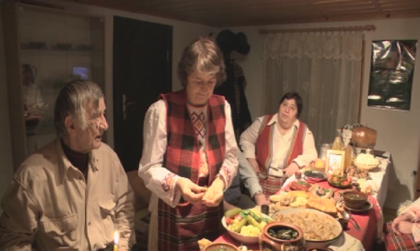 Кадената вечеря на Бъдни вечер