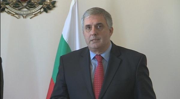 Ивайло Калфин: В промените в социалния пакет за полицаите има логика