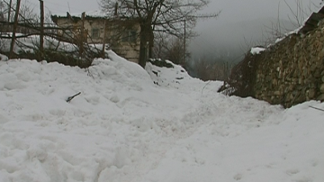 Без ток остават над 200 села в област Кърджали