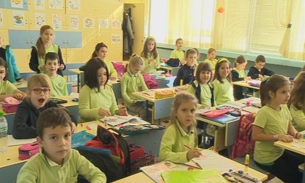 Първолаците ще смятат до 100, а не до 20