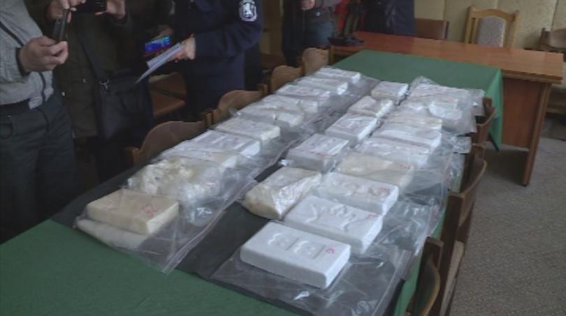 Нов пакет с кокаин изплува на плаж край Варна