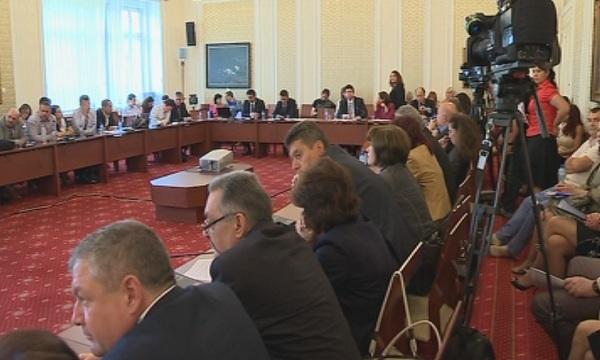 Изненадващ обрат на заседанието на Бюджетната комисия