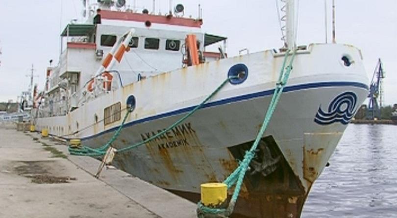 Спират научните плавания на кораба Академик заради липса на пари за ремонт
