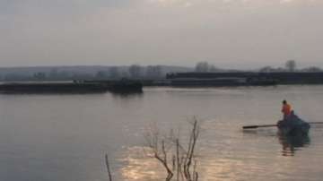 Обявяват резултатите от пробите на мазните петна, забелязани в Дунав