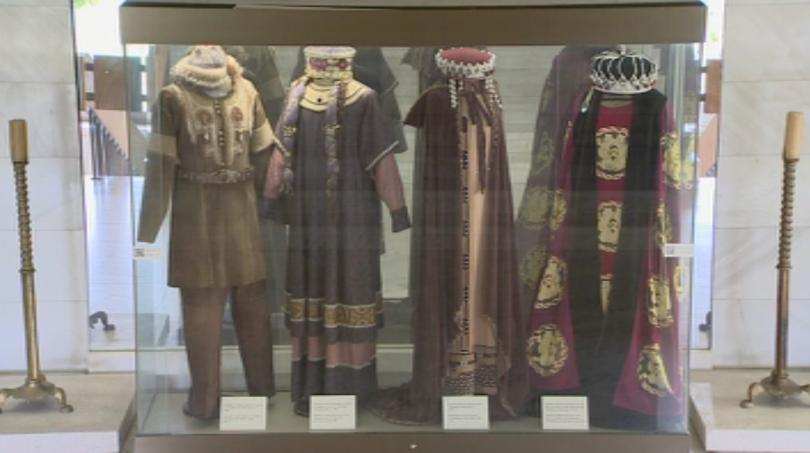 Облекла от снимачната площадка на българското кино в НИМ