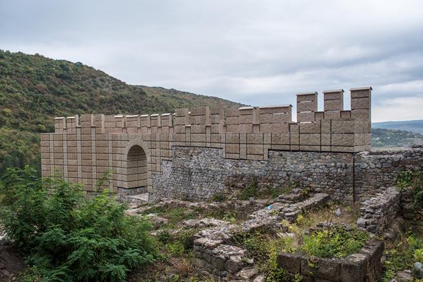 Виртуална разходка в крепостта „Кракра“ за празника на Перник