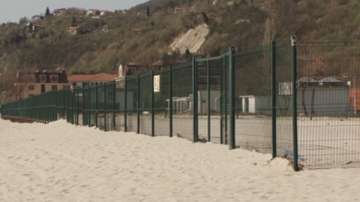 Оградата на плажа в Кранево е незаконна