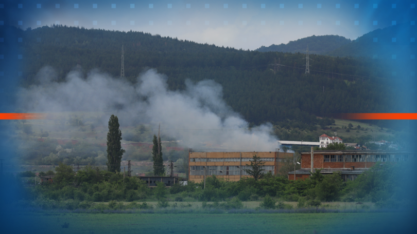 Пожар горя в складове в бившия комбинат Кремиковци Няма пострадали