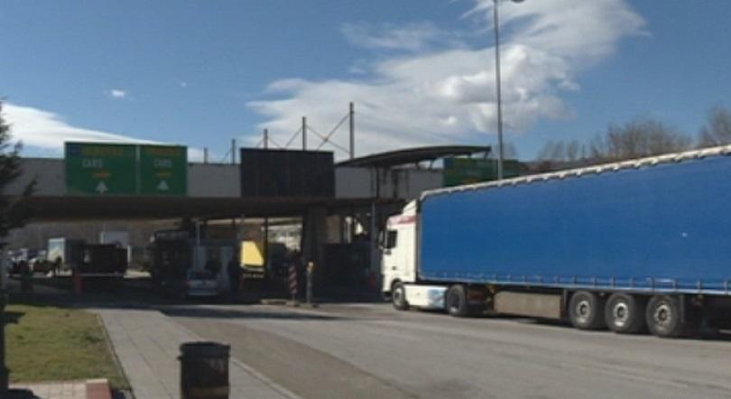 Пропускат камионите през ГКПП Кулата и в двете посоки