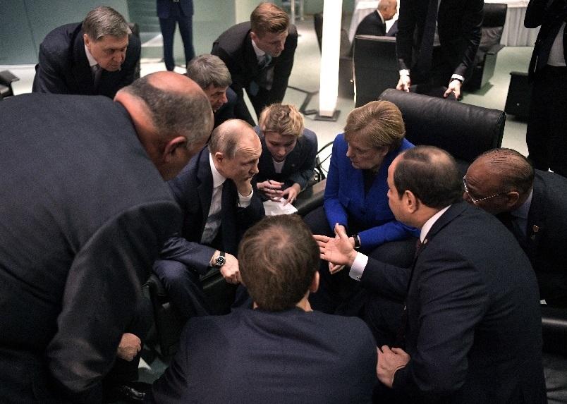 В Либия напрежението не спада Правителството на националното съгласие обвини