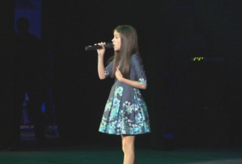 Лидия Ганева изпя Вълшебен ден на гала вечер на Лайънс Европа Форум