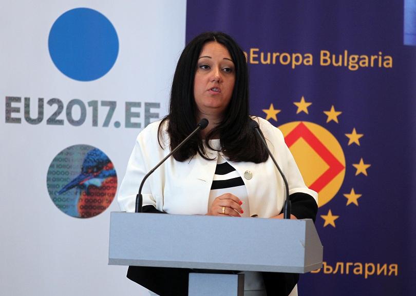Лиляна Павлова: Няма опасност да ни отнемат председателството на Съвета на ЕС