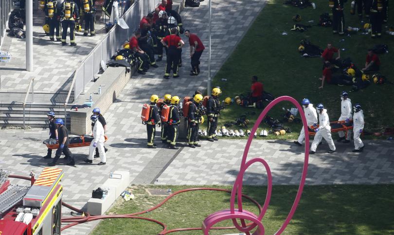 Двама българи са потърсили помощ от посолството ни в Лондон във връзка с пожара