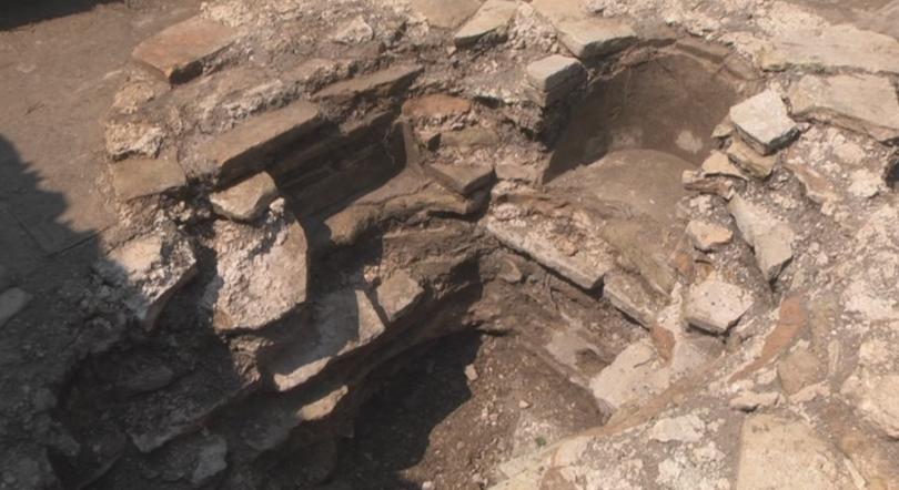 Иманяри разбиха баптистерията в епископската базилика в древния град Мисионис