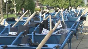 Израелския посланик дава помощи в Мизия