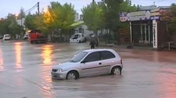 3000 евакуирани след наводнения в Аржентина (ОБНОВЕНА)