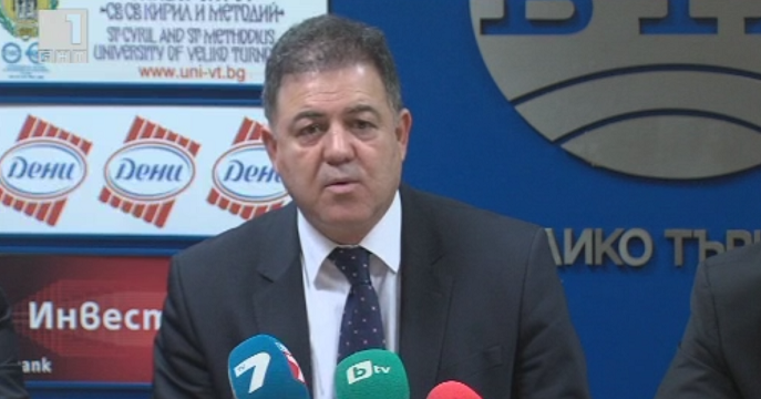 Министър Ненчев изпраща 180 военни на границата