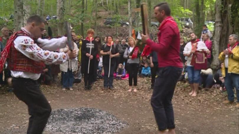 Нестинарската общност от Странджа се събра във Влахов дол