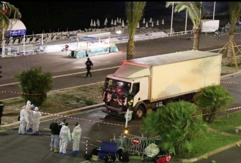  От нашите пратеници: Атентаторът в Ница се е радикализрал много бързо