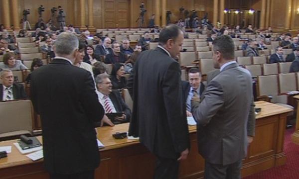 Изслушват кандидатите за ЦИК на 17 март