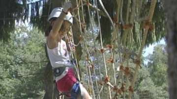 Деца се учат как да оцеляват в планината