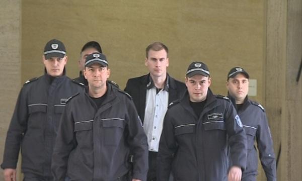 Присъда от 3 години и половина за Октай Енимехмедов (ОБЗОР)