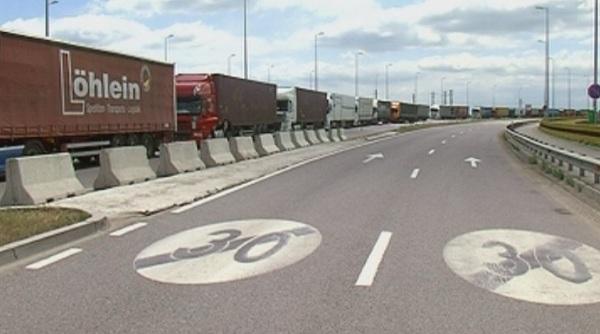 Опашки от ТИР-ове на Дунав мост 2