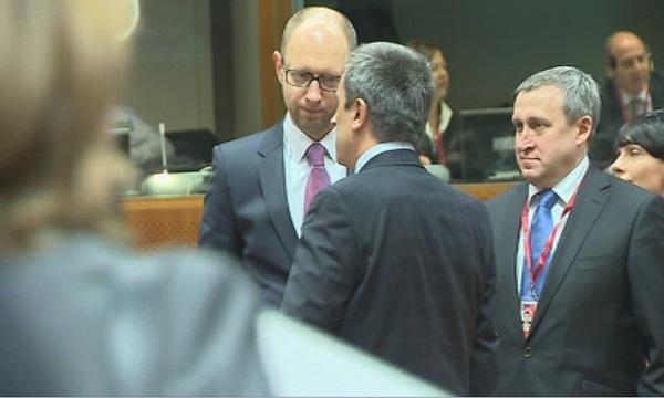 Европейският съвет заседава извънредно за Украйна