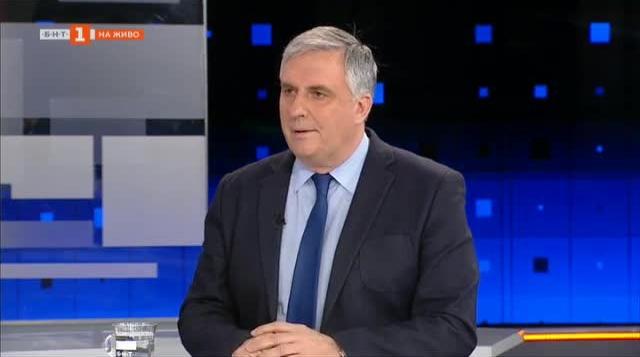 Ивайло Калфин: Промените в пенсионната система са направени да се спестят пари