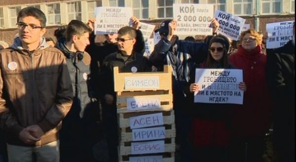 Драматичен развой на скандалите около сградата на Класическата гимназия