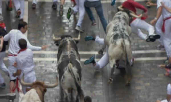 Четирима ранени при първото пускане на биковете в Памплона