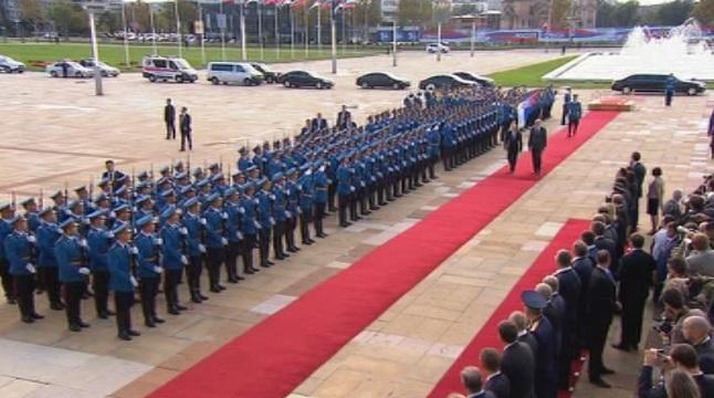 Голям парад в чест на Путин в Белград