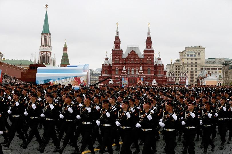 С военни паради Русия отбелязва Деня на победата (СНИМКИ+ВИДЕО)