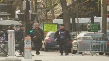 Поне двама от терористите, ударили Париж, са били в Сирия