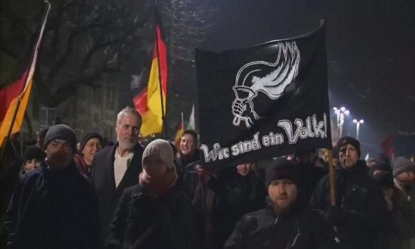 снимка 1 15 хиляди на протест срещу ислямизацията в Лайпциг