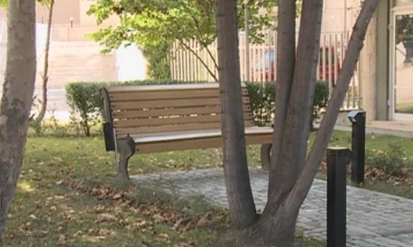 Съседи не искат пейката в памет на Борис Христов
