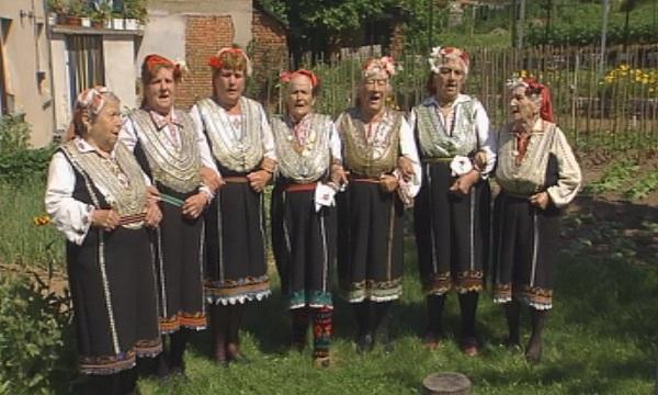 Пернишки баби пазят традициите в района