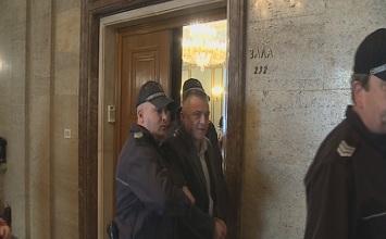 бисер миланов остава окончателно ареста