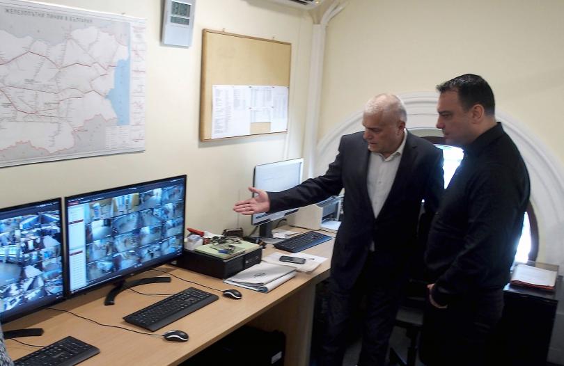 снимка 1 Ивайло Московски и Валентин Радев откриха ремонтираната Централна гара в Пловдив