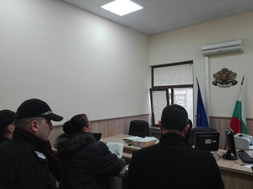 снимка 2 Нов случай на ужилени кандидат-пенсионери в Пловдив