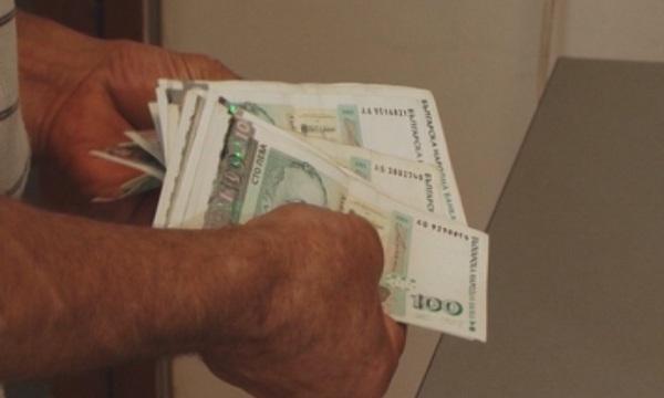 Изплащат помощи за пострадалите в Дебелец и Добрич