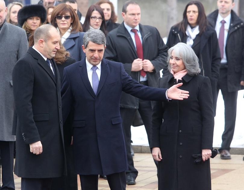 БНТ отрази смяната на президентите в Смяна на караула