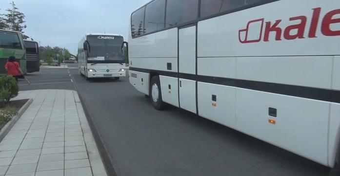 Превозвачи протестират заради високи такси за паркиране на летище Бургас