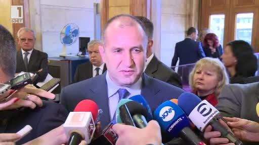 Румен Радев: Надявам се в началото на май новият кабинет да бъде факт