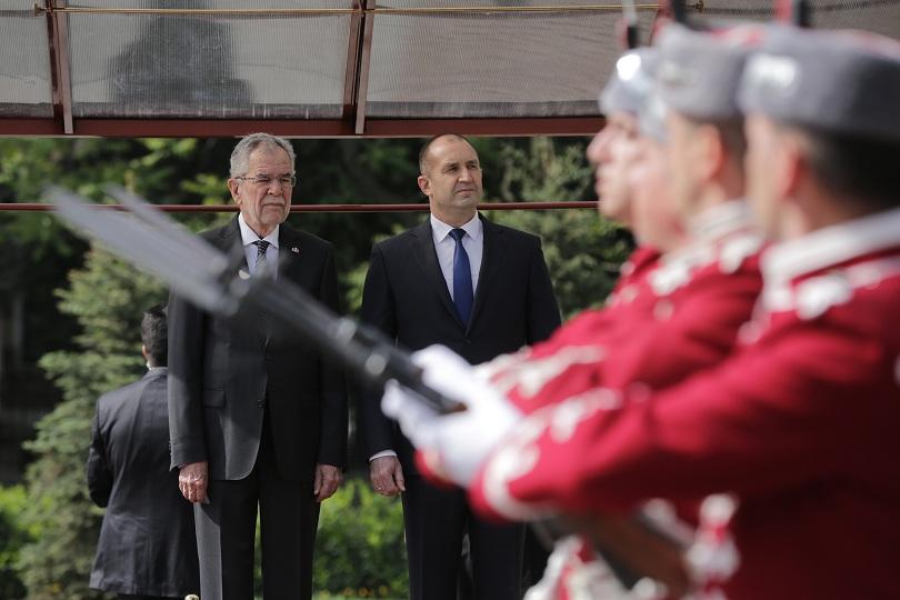снимка 3 Румен Радев се срещна с австрийския президент Александър Ван дер Белен