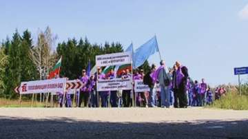 Служители на няколко Топлофикации в страната отново излязоха на протест